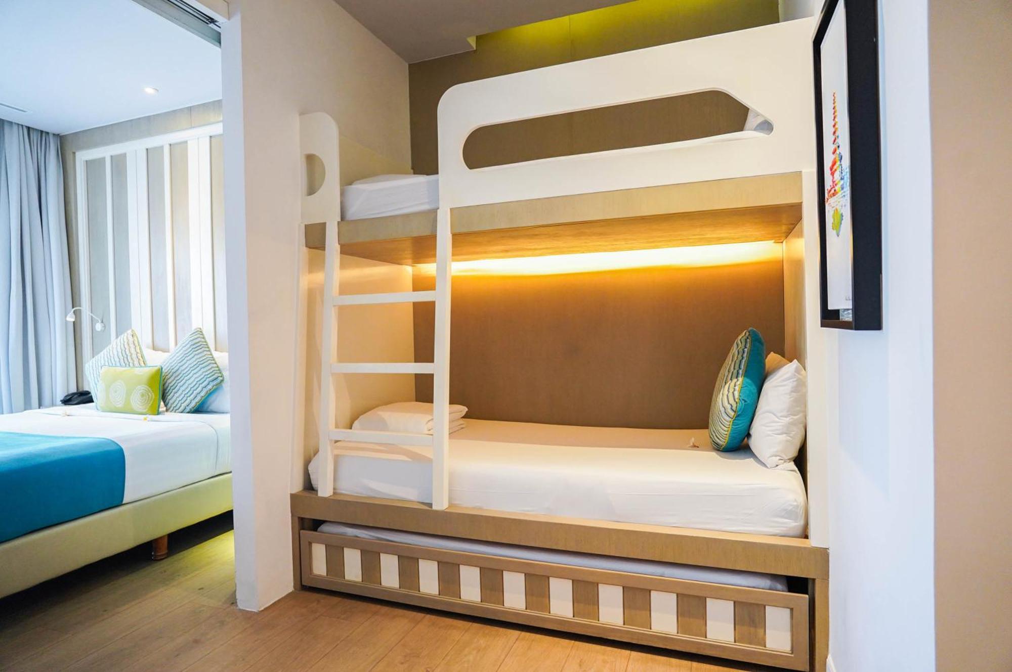 Grand Mirage Resort & Thalasso Bali Nusa Dua  Extérieur photo Bunk beds in a hotel room