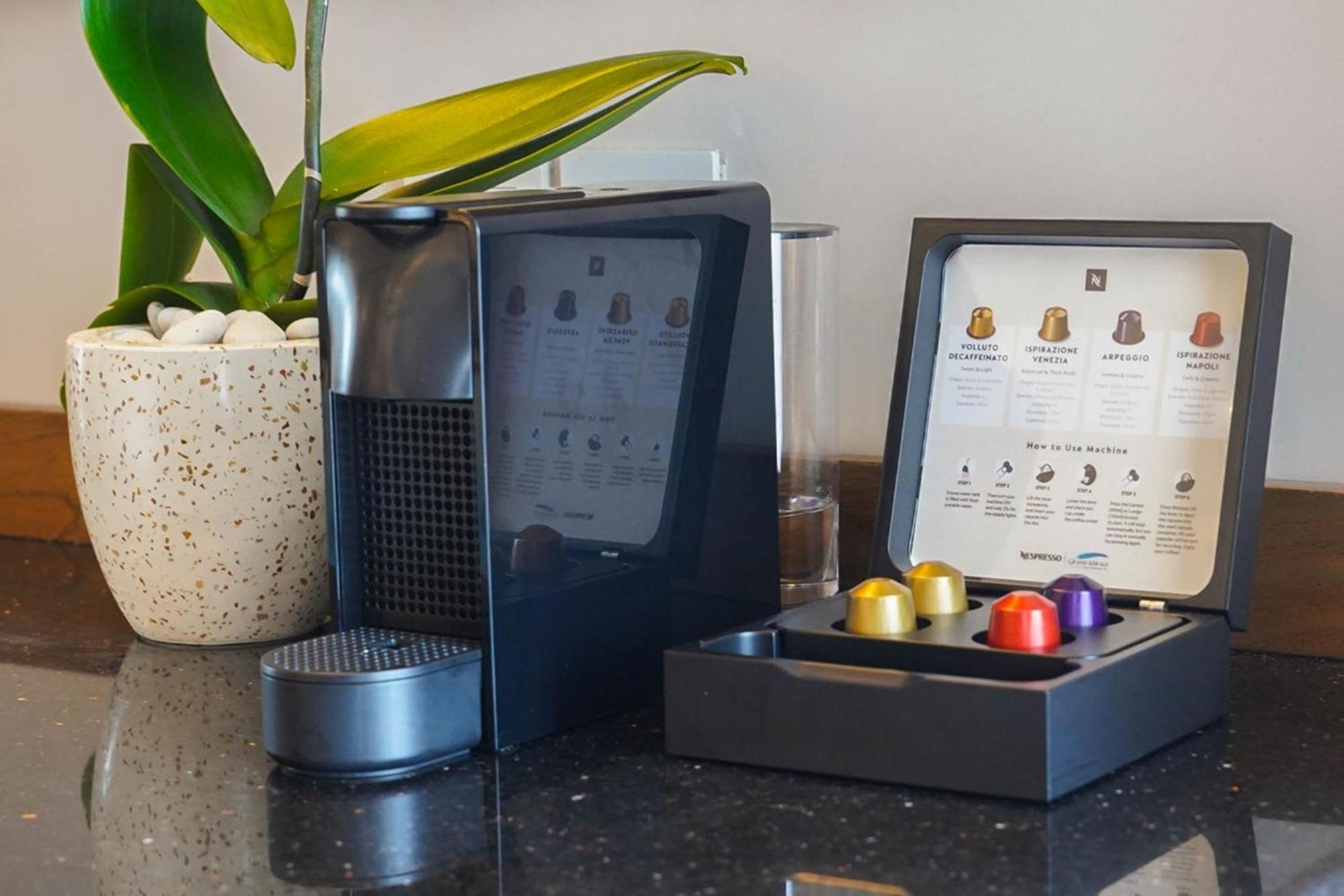 Grand Mirage Resort & Thalasso Bali Nusa Dua  Extérieur photo A Nespresso coffee machine