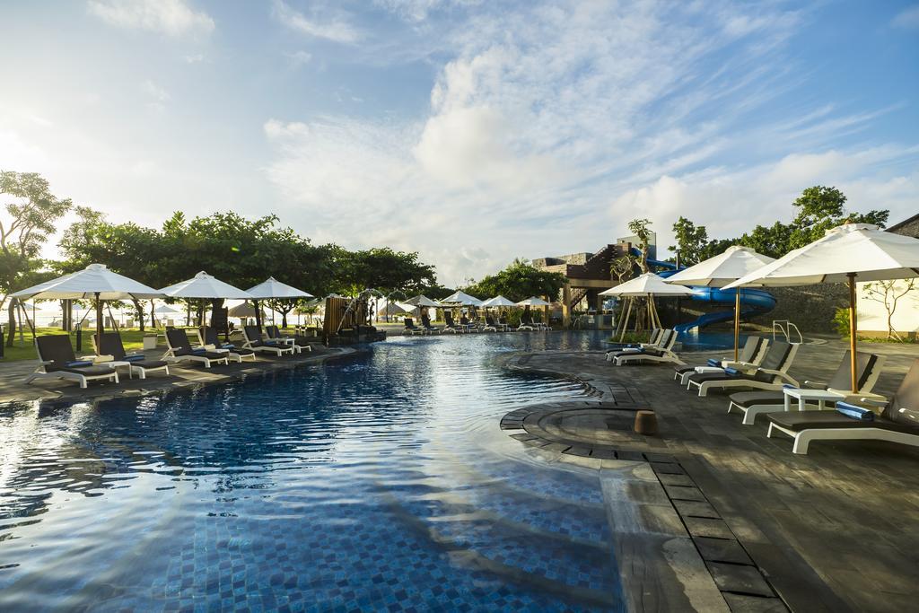 Grand Mirage Resort & Thalasso Bali Nusa Dua  Extérieur photo The pool at the resort